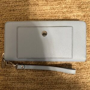 Michael Kors Light Blue Wristlet (inc. 18 card clots and zip change pocket)